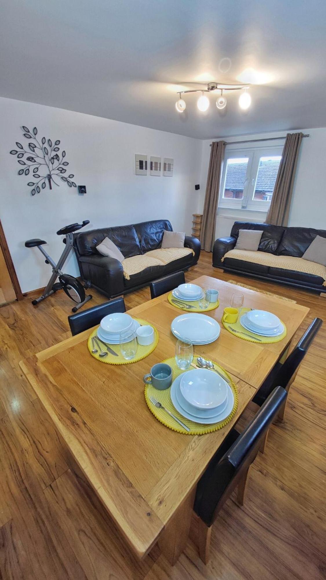 Apartment Fresh, Bright&Comfy 2Bedroom Flat Near University *